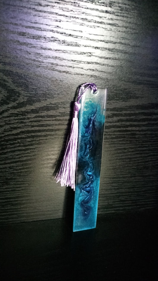 Marque-page résine époxy transparent bleu clair bleu foncé