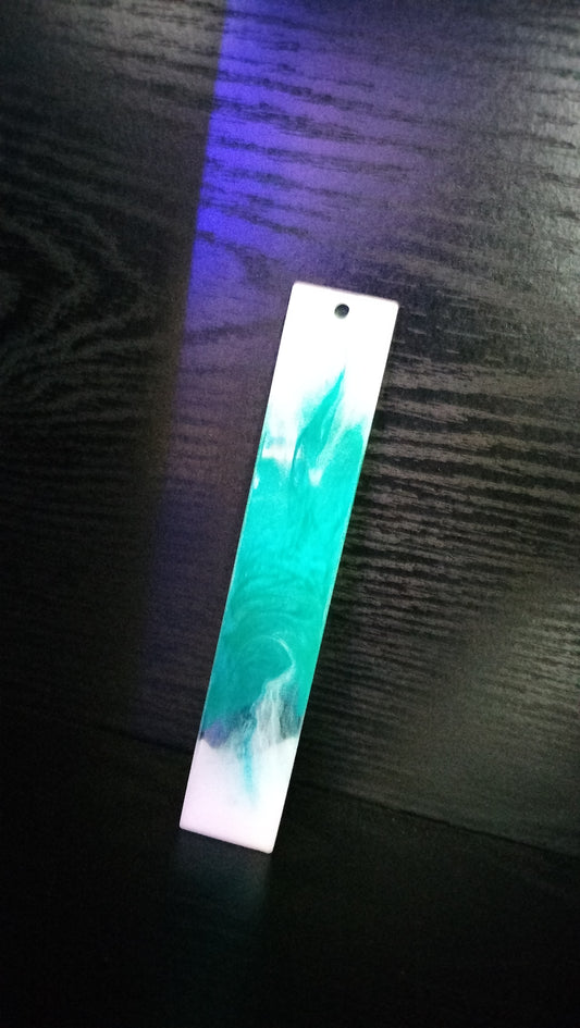 Marque-page résine époxy et blanc bleu clair